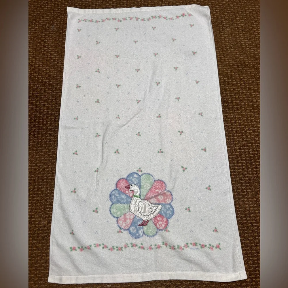 Jillian Rose Duck Floral Cottage Core Bath Towel